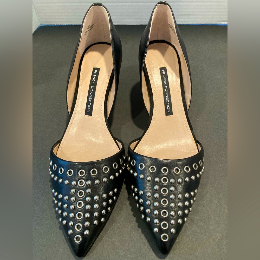 French Connection Kodee d'Orsay Pumps with grommets - NEW IN BOX